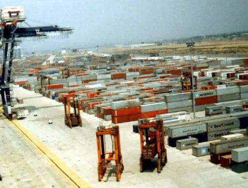 Armi chimiche siriane. Container sotto accusa