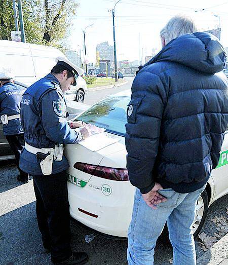 Verbali annullati in cambio di soldiL'inchiesta Pieve EmanueleLa Gdf arresta l'ex comandante dei vigili