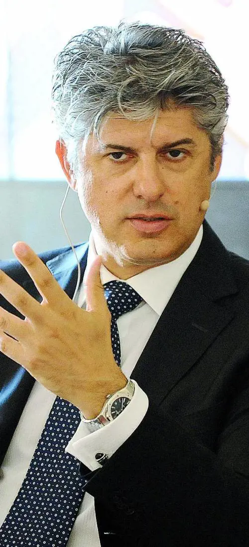 Telecom prende tempo sul Brasile