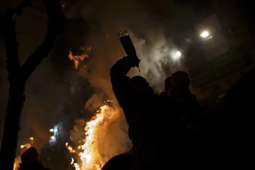 A Spagna, a cavallo nel fuoco: la spettacolare festa di Sant'Antonio