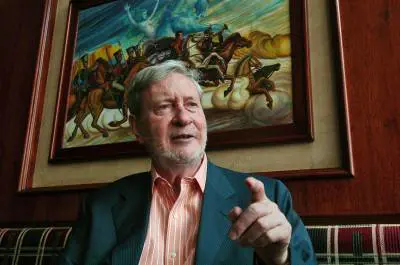 Vattimo ci riprova: "Bisogna cambiare la regola. Non sono un riciclato."