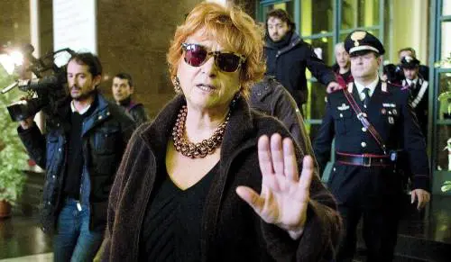 Berlusconi: "Venti anni di guerra contro di me. In Italia giustizia ingiusta per tutti"