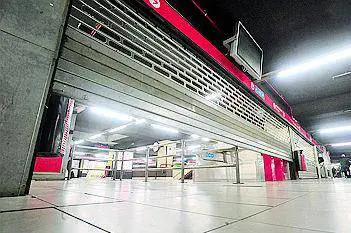 Lo sciopero dei mezzi congela Area C