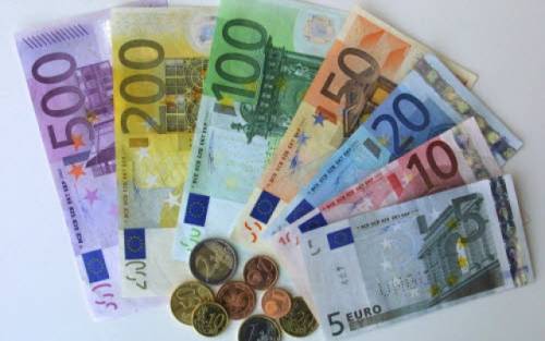 Nel 2000 un laureato 30enne prendeva 35mila euro in più rispetto a uno di oggi