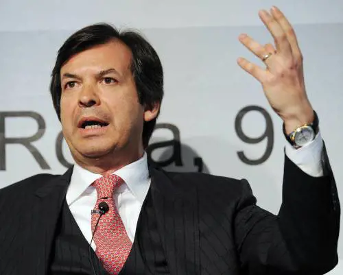 Intesa Sanpaolo abbandona l'Ucraina L'espansione a Kiev è costata un miliardo