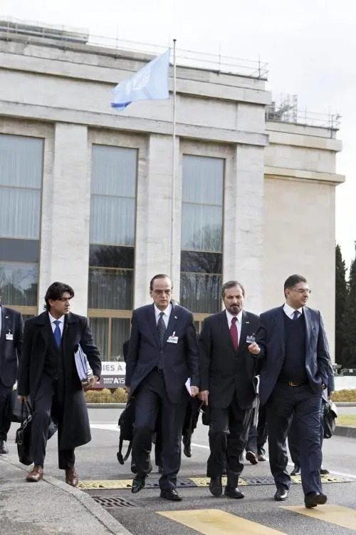 Il capo negoziatore dell'opposizione, Hadi al-Bahra, con il portavoce del Snc, Louay Safi