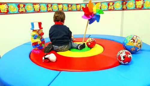 Abusi all'asilo, segretaria condannata