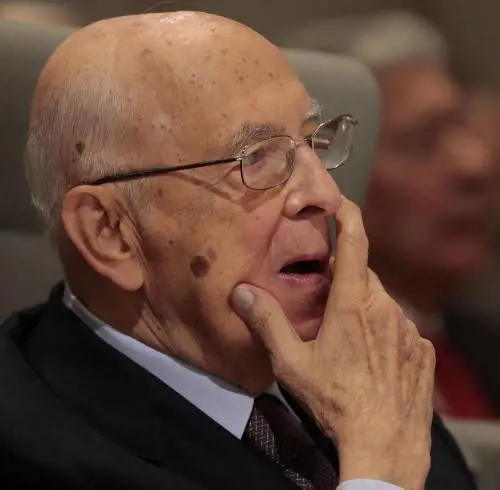 Grillino choc: «Napolitano boia» I partiti insorgono contro il M5S