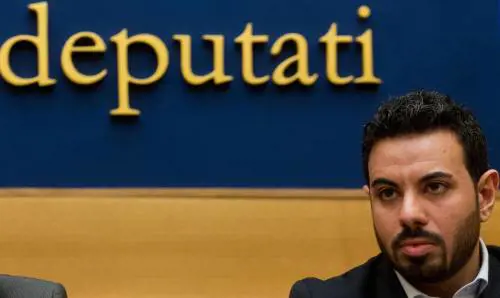 Il deputato grillino Sorial in conferenza stampa alla Camera