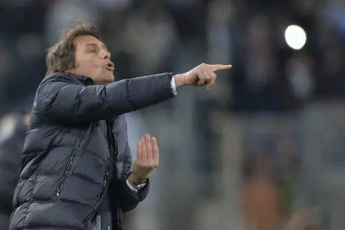 Il Napoli affonda la Juventus, la Roma non perde il colpo