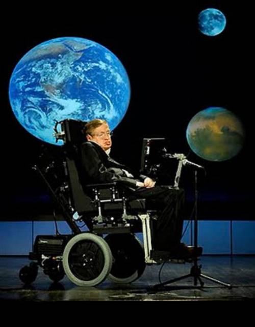Stephen Hawking: "Il futuro dell'umanità è su un altro pianeta"