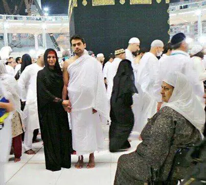 Veena Malik abbandona le copertine per l'Islam