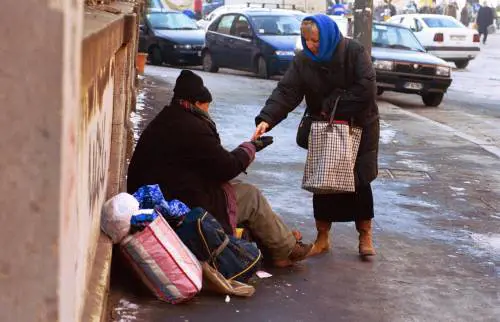 Quindicimila fantasmi si aggirano per l'Italia