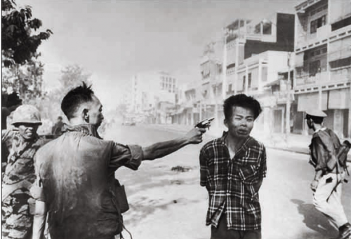 La foto di Eddie Adams diventata simbolo della guerra del Vietnam