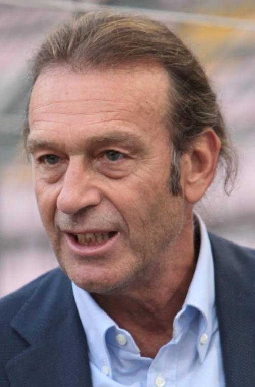 Arriva e cambia subito allenatore Cellino a Leeds già contestato