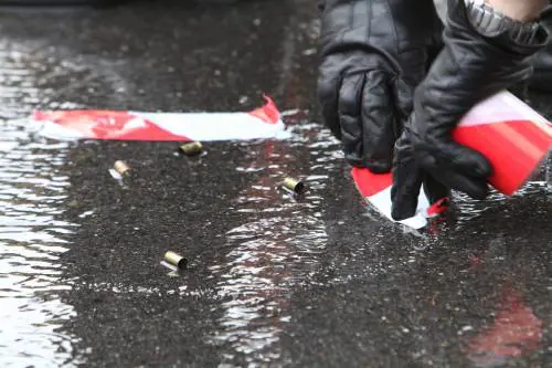 Varese, assalto alla penitenziaria: evade un detenuto, morto assalitore