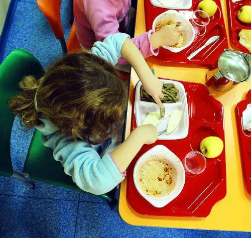 Scuola, il cibo avanzato si porta a casa