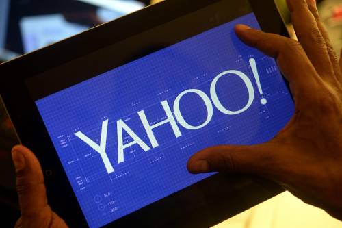 Il piano di Yahoo!: "Tagliare 1700 posti"