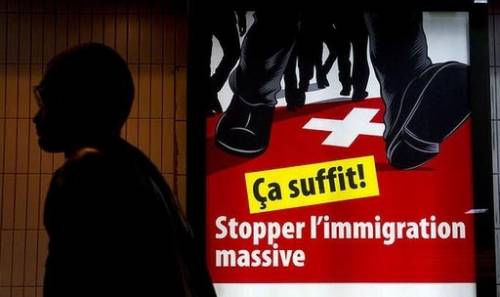 La Svizzera: basta immigrati. E sbatte la porta all'Europa