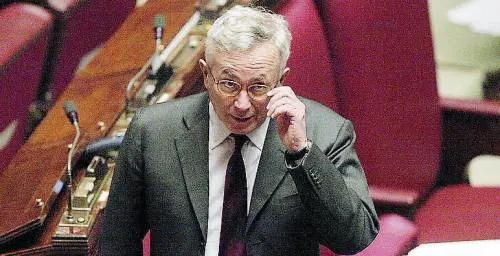 Riapre l'Officina per riunire il centrodestra