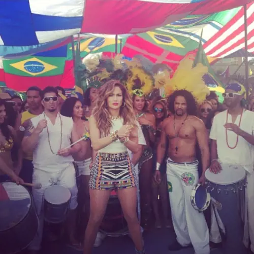 Jennifer Lopez nel backstage del video per Brasile 2014