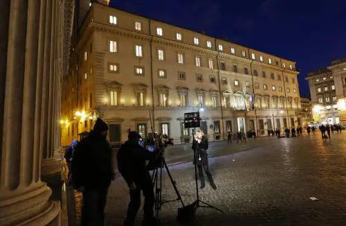 Renzi il rottamatore: ecco le poltrone traballanti