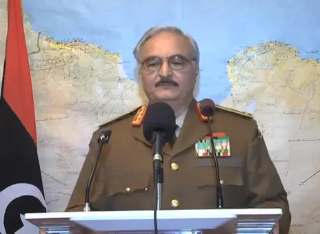 Haftar conferma: "Bombardiamo le navi italiane"