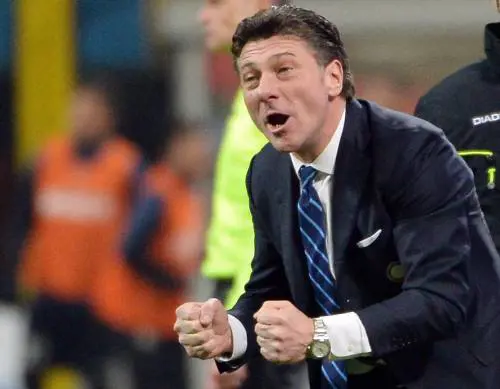 I tifosi: #Mazzarrivattene. Ma il tweet è per Thohir