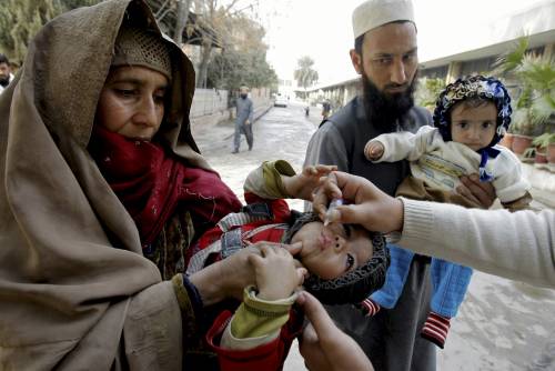 Afghanistan, bambini vaccinati contro la polio
