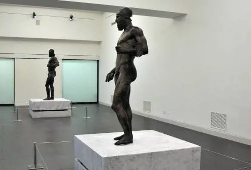 Vi siete mai chiesti perché le statue greche hanno il pene piccolo?