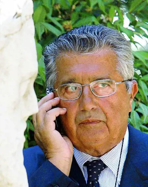 Le pressioni di De Benedetti per imporre i suoi ministri
