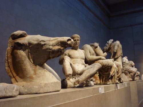 Ma così chiuderebbero il Louvre e Brera