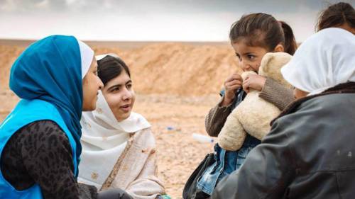 Malala con i profughi siriani