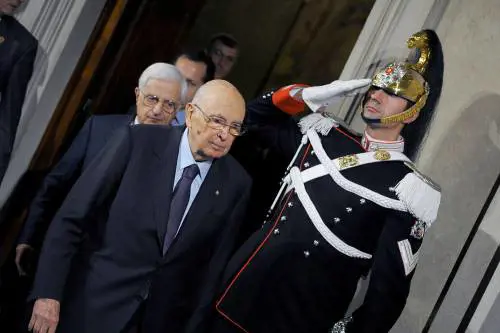 Napolitano non molla la presa: la lista bloccata ai box per 3 ore