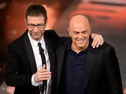 Crozza Paraguru e Ligabue antiretorico