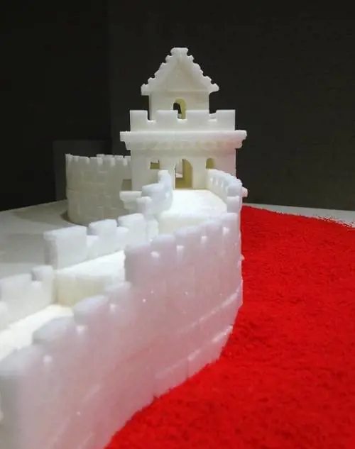 Downing Street e la Muraglia cinese, le sculture di zollette di zucchero