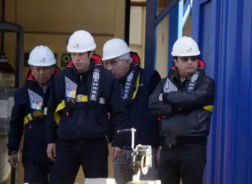 Concordia, Schettino di nuovo a bordo: "Non sono scappato"