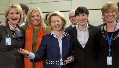 Queste donne comandano più di un milione di soldati