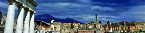 Crolla un altro pezzo di Pompei e si sbriciola anche il buonsenso