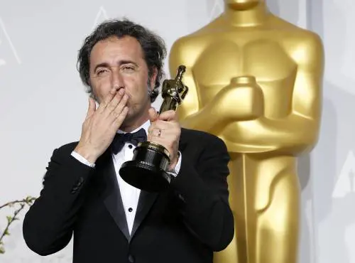 Sorrentino e Zalone. La strana coppia che salvò il cinema