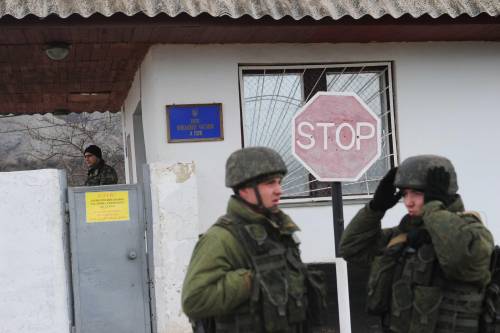 Crimea, attacco alla base ucraina. Il racconto di Biloslavo 