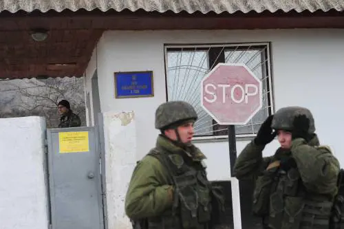 Crimea, attacco alla base ucraina. Il racconto di Biloslavo