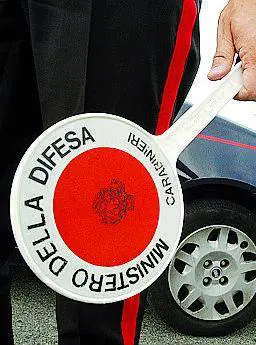 In quattro mesi 17 rapine: sgominata l'intera bandaIL BILANCIO Assalti a banche, poste e gioiellerie: il bottino arriva a 190mila euro