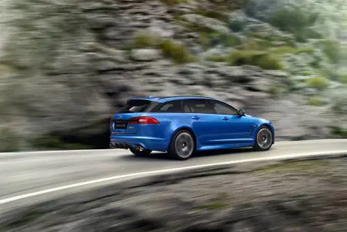 Jaguar XFR-S Sportbrake: tremano Audi RS6 ed E SW 63 AMG