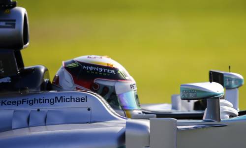 Formula 1, in Australia le iniziali di Schumi sui caschi