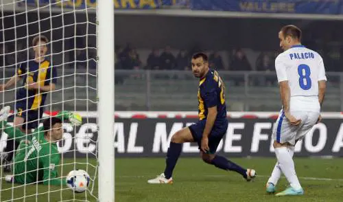 Da Palacio a Jonathan, tutto facile per Mazzarri