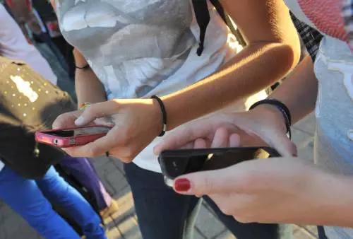 Parla una delle ragazze dei Parioli: "Così sono diventata una baby squillo"