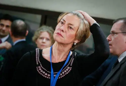 Pinotti, utilizzo improprio volo di Stato: Procura apre fascicolo