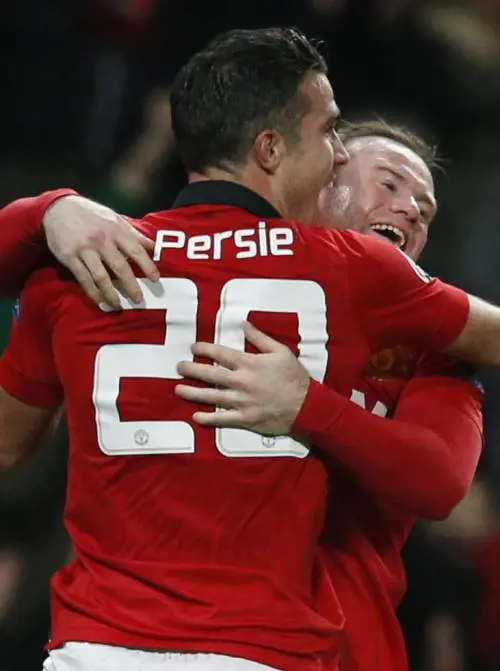 CHAMPIONS LEAGUEVan Persie scatenato, rimonta United Borussia ko in casa ma qualificato