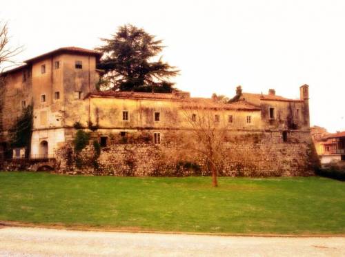 Il castello di Gradisca d'Isonzo, tra i beni all'asta (foto da Twitter)